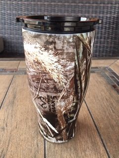 Orca tumbler with snap on lid