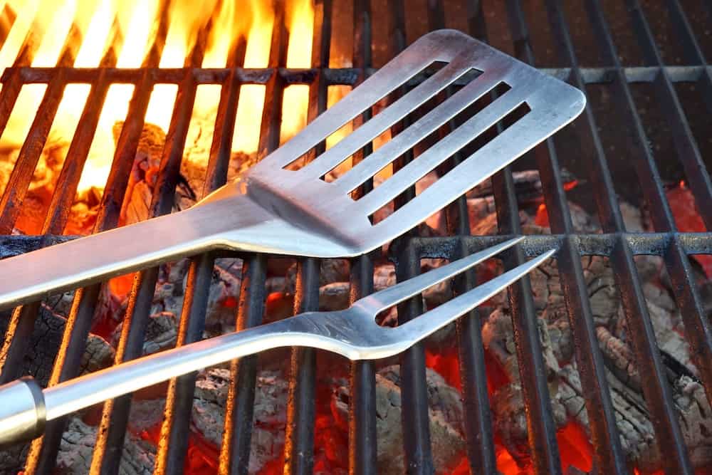 how to season a grill