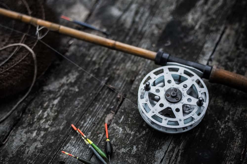 Simple DIY Make a two piece fishing rod a hassle-free one piece rod. Fishing  rod, reel hacks! 